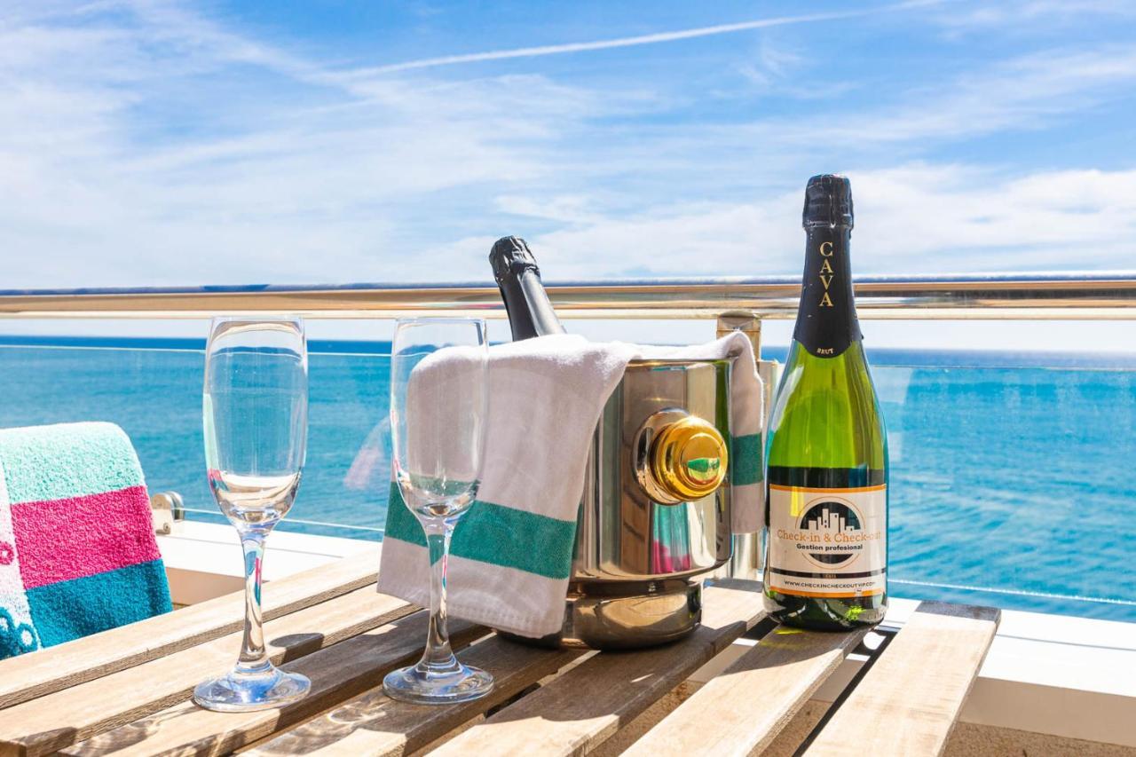 Apartamento El Velero Primera Linea Playa Apartment Torremolinos Ngoại thất bức ảnh